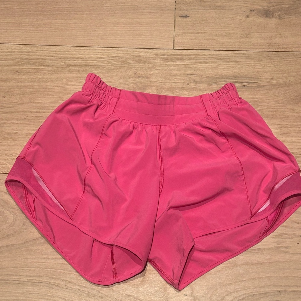 Lululemon Hotty Hot High-Rise Lined Short 4"